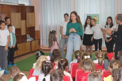 Посещение на децата от ОУ "Кулата" - ДГ 15 Звънче - Детска градина в град Казанлък