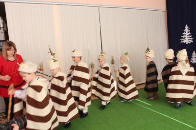 Коледари 2024 - ДГ 15 Звънче - Детска градина в град Казанлък